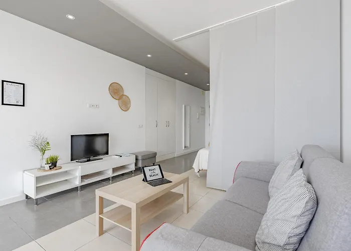 Rentonthebeach Nº2 * 洛斯克里斯蒂亚诺斯